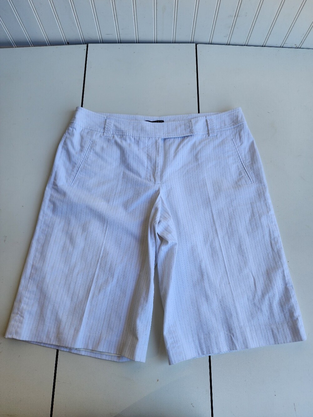 Carole Little Womens White Beige Cotton Blend Bermuda Shorts Lined 12" Inseam 12